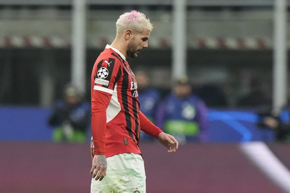 &lt;p&gt;Theo Hernandez verlässt die AC Milan nach sechs Jahren und wechselt für 25 Millionen Euro zu Al-Hilal.&lt;/p&gt;