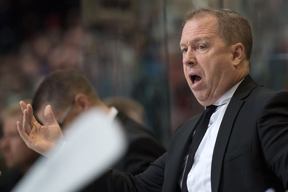 Luganos Trainer Greg Ireland im Eishockey Meisterschaftsspiel der National League zwischen dem SC Bern und dem HC Lugano, am Dienstag, 25. September 2018, in der PostFinance Arena in Bern. (KEYSTONE/D ...