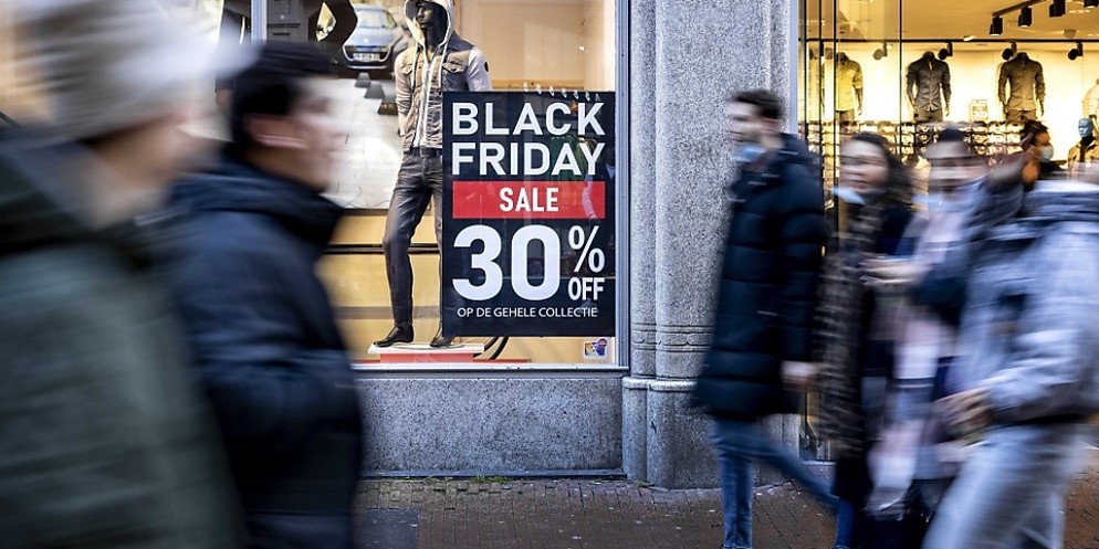 Heben Händler vor dem Black Friday ihre Preise bewusst an? (Symbolbild).