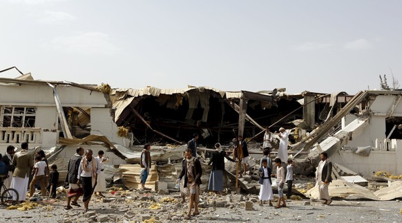 Eine von den Saudis zerstörte Fabrik in Sanaa.