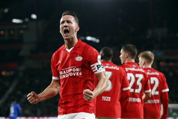 epa11159233 Luuk de Jong of PSV Eindhoven celebrates the 1-0 during the Dutch Eredivisie match between PSV Eindhoven and Heracles Almelo at the Phillips stadium in Eindhoven, Netherlands, 16 February  ...