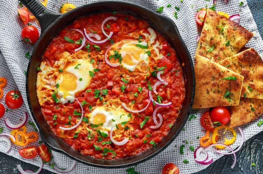 12 schnelle Rezepte, für die du nur eine Pfanne schmutzig machen musst