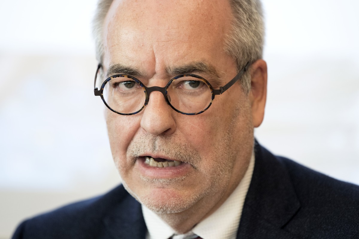 Otfried Jarren, Praesident der Eidgenoessischen Medienkommission, EMEK, aeussert sich zum Positionspapier "Zukunft der Medien- und Kommunikationsordnung Schweiz", am Montag, 30. Oktober 2017 ...