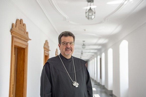Der 59. Abt von Engelberg, Christian Meyer, anlaesslich eines Rundganges durch das Kloster Engelberg am Mittwoch, 17. Juli 2019, in Engelberg. Das Benediktinerkloster Engelberg feiert im Jahr 2020 sei ...