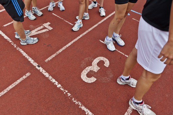 THEMENBILD ZUR KAMPAGNE GEGEN HOMOPHOBIE IM SPORT --- Candidates take the entrance examination to enter the institute of exercise and health sciences at the university of Basel, pictured on july 6, 20 ...