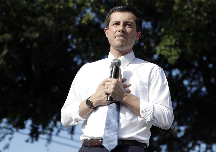 Democratic presidential candidate Pete Buttigieg, the mayor of South Bend, Ind., speaks during a fundraiser at the Wynwood Walls, Monday, May 20, 2019, in Miami. (AP Photo/Lynne Sladky)