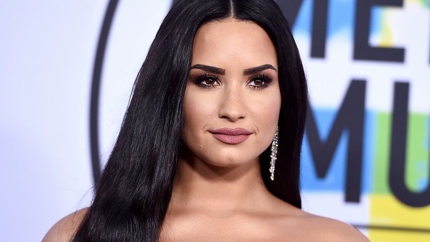 Us Popstar Demi Lovato Outet Sich Als Nicht Binar Weder Mann Noch Frau Watson