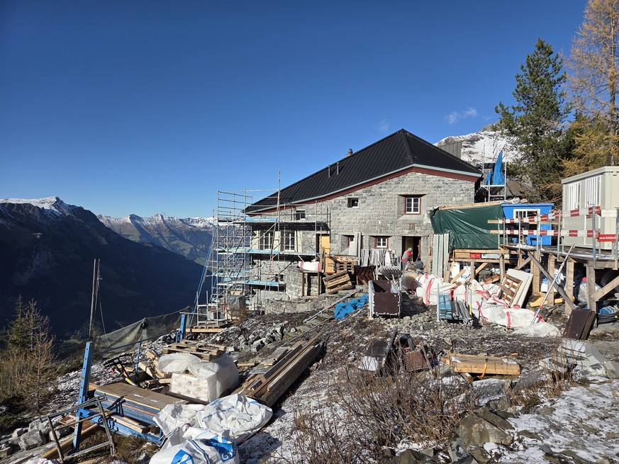 SAC Hütten Umbau Neubau Renovationen 2026 Wiedereröffnung Rauszeit Doldenhornhütte