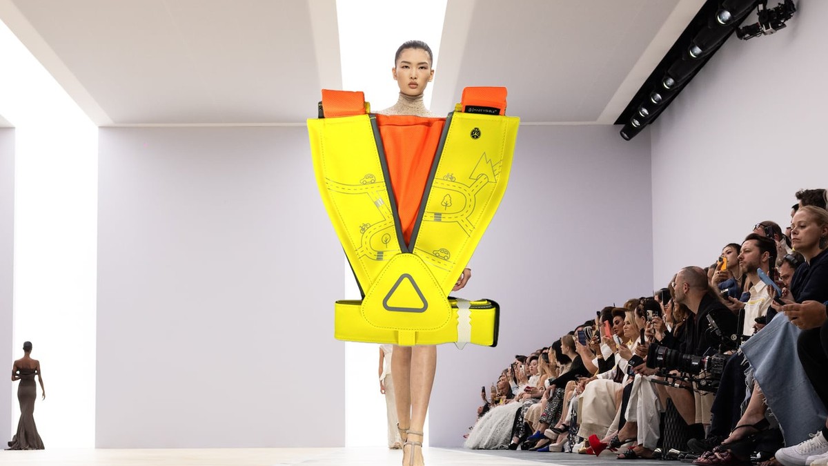 Der-neue-Kindsgi-B-ndel-auf-dem-Weg-in-die-Geschichte-der-Design-Fails