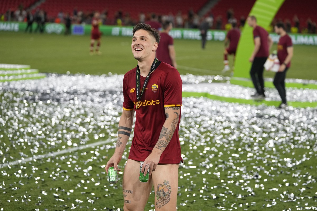Roma's Nicolo Zaniolo celebrates after winning the Europa Conference League final soccer match between AS Roma and Feyenoord at National Arena in Tirana, Albania, Wednesday, May 25, 2022. AS Roma ...