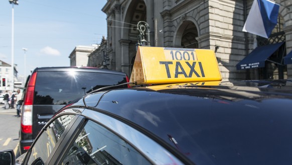 ZUR GESETZESVORLAGE FUER EIN NEUES TAXIGESETZ, WELCHES VOM ZUERCHER REGIERUNGSRAT VERABSCHIEDET WURDE, STELLEN WIR IHNEN AM DONNERSTAG 25. FEBRUAR 2016 FOLGENDES ARCHIVBILD ZUR VERFUEGUNG. - Taxi&#039 ...