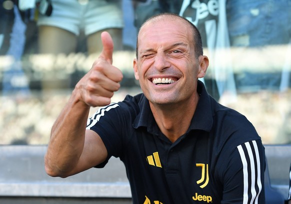 epa10792169 Juventus coach Massimiliano Allegri gestures during the pre season training soccer match between Juventus black and Juventus white, in Turin, Italy, 09 August 2023. EPA/ALESSANDRO DI MARCO