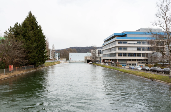 Im Oberwasserkanal vor dem EKZ-Wasserkraftwerk in Dietikon ertrank im September ein Polizeitaucher.
