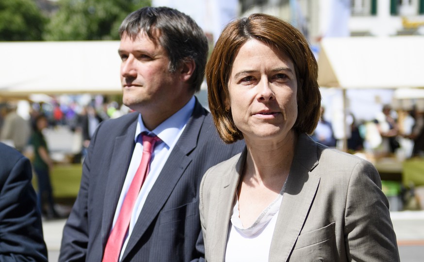 Haben das Heu derzeit nicht auf der gleichen Bühne: Die Parteichefs von FDP und SP, Petra Gössi und Christian Levrat.