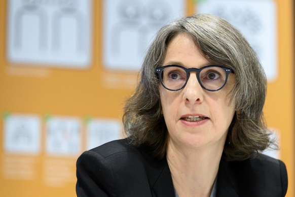 Anne Levy, Direktorin BAG, spricht waehrend einem Point de presse des BAG zur aktuellen COVID-19-Lage, am Freitag, 9. Oktober 2020 in Liebefeld. (KEYSTONE/Anthony Anex)