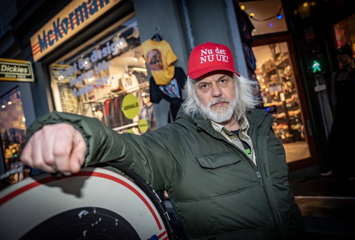COPENHAGEN 2026-01-15 Jesper Tonnesen, shop owner / cap designer, with his cap with the text Now it s Nuuk Make America go away at McKorman on Norrebrogade in Copenhagen in January 2026. The caps have ...