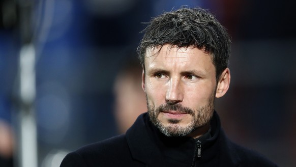 epa07528439 PSV coach Mark van Bommel is pictured during the Dutch Eredivisie match between Willem II Tilburg and PSV Eindhoven at Koning Willem II stadium, in Tilburg, the Netherlands, 25 April, 2019 ...