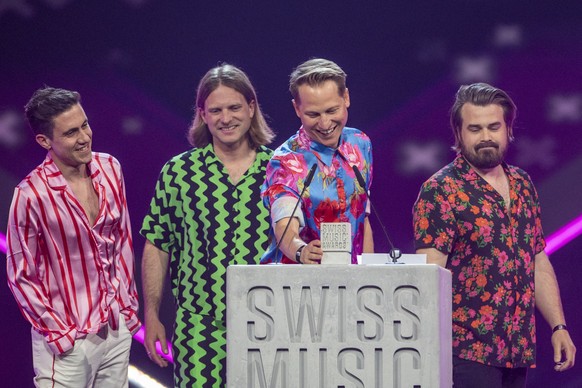 Hecht thanks for winning the, Best Group, during the award ceremony of the Swiss Music Awards in Zug, Switzerland, May 17, 2023. (KEYSTONE/Urs Flueeler)