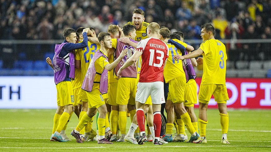 Kazakhstan shocks Denmark in the final stages