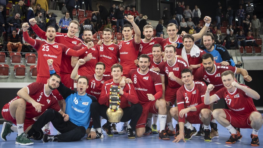 The Swiss team celebrates after the Yellow Cup Handball game between Switzerland and Netherlands in Switzerland, Winterthur, Sunday 05 January 2020. (KEYSTONE/Ennio Leanza)
