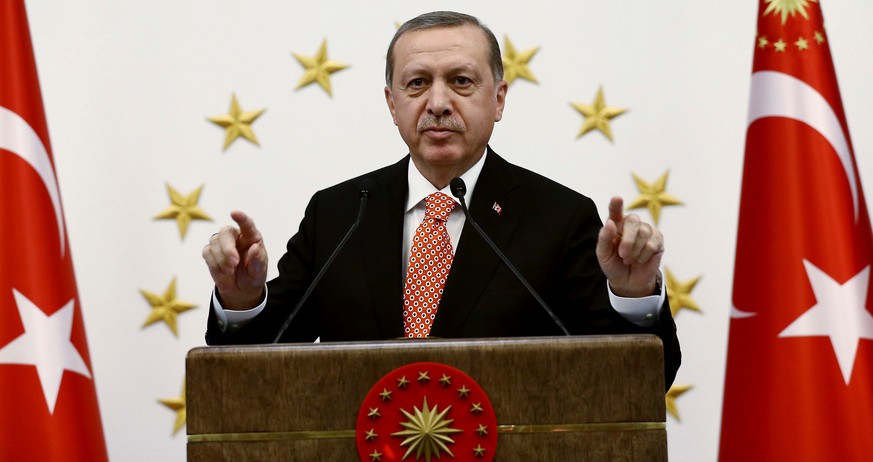 Türkische Regierung setzt 28 gewählte Bürgermeister ab