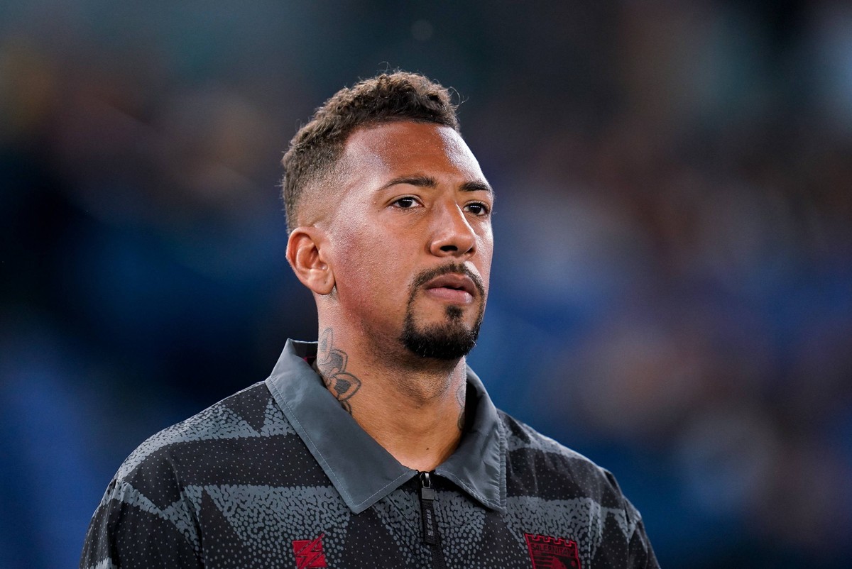 SS Lazio v US Salernitana - Serie A TIM Jerome Boateng of US Salernitana looks on during the Serie A TIM match between SS Lazio and US Salernitana at Stadio Olimpico on April 12, 2024 in Rome, Italy.  ...