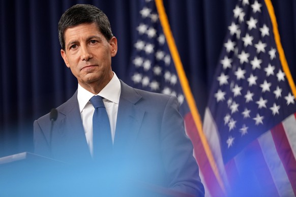 Federal Reserve Board Chairman Kevin Warsh speaks during a news conference at the Federal Reserve in Washington, Wednesday, July 29, 2026. (AP Photo/Mark Schiefelbein)
Kevin Warsh