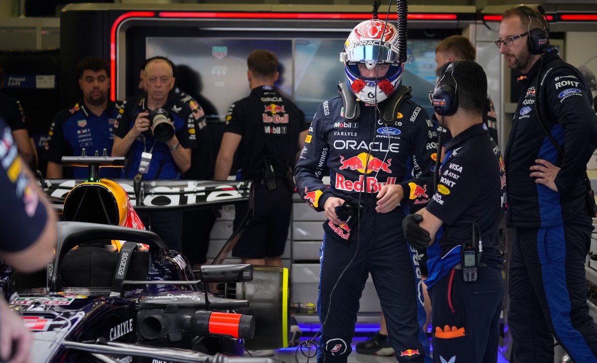 Red Bull driver Max Verstappen of the Netherlands prepares for the Formula One pre-season test at the Bahrain International Circuit in Sakhir, Bahrain, Friday, Feb. 13, 2026. (AP Photo/Altaf Qadri)
Ma ...