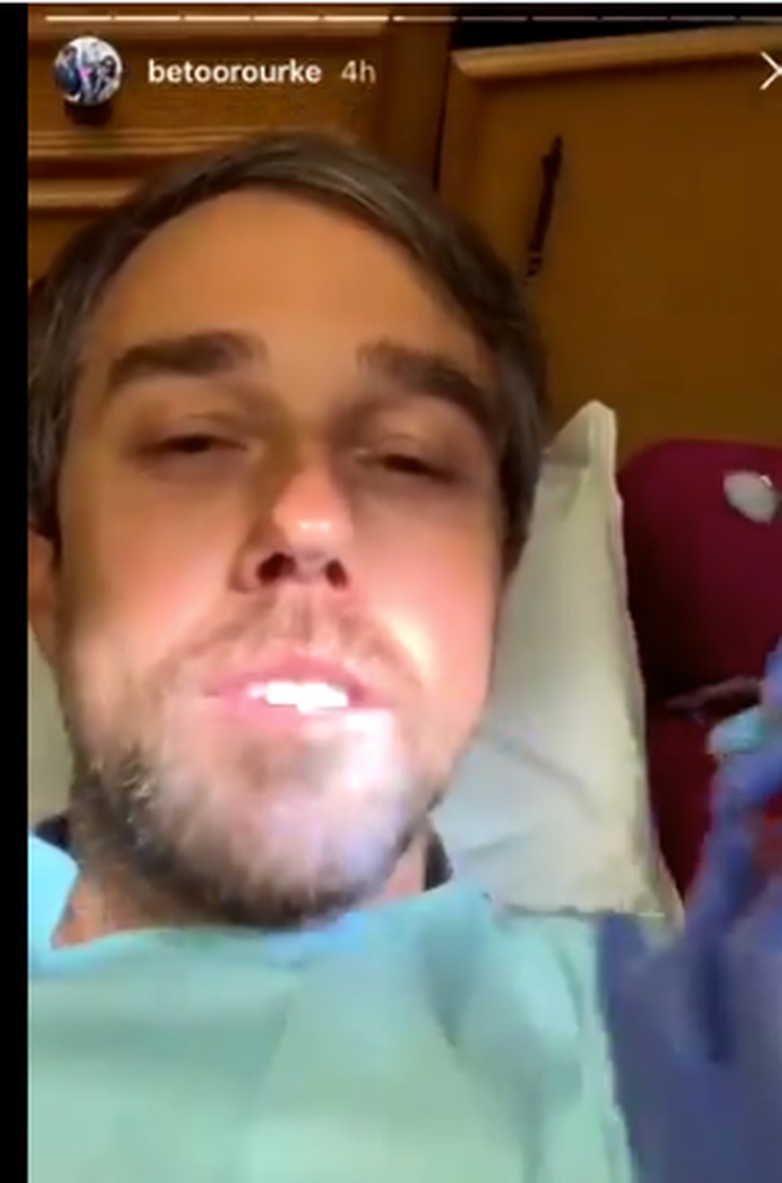 Nichts ist zu intim, um nicht auf Instagram gepostet zu werden: Beto O'Rourke bei der Zahnhygiene.