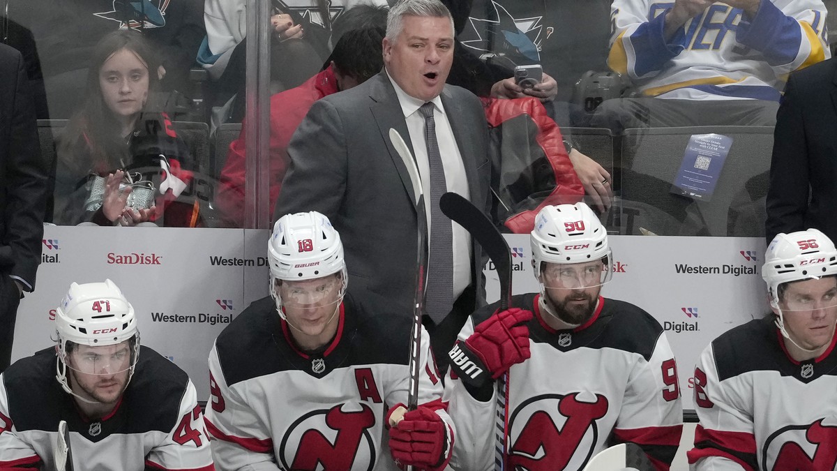 New-Jersey-Devils-weiter-in-der-Weihnachtskrise-daf-r-gewinnen-Josis-Predators-erneut