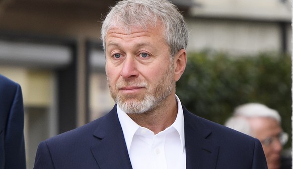 The Russian oligarch Roman Abramovich arrives at the opening of the civil proceedings brought by the European Bank for Reconstruction and Development (EBRD) against Abramovich, Shvidler and the Russia ...