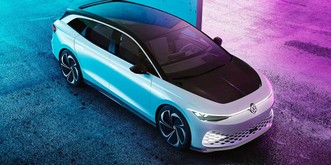 VW enthüllt seinen ersten elektrischen Familienkombi – mit einem richtig grossen Akku