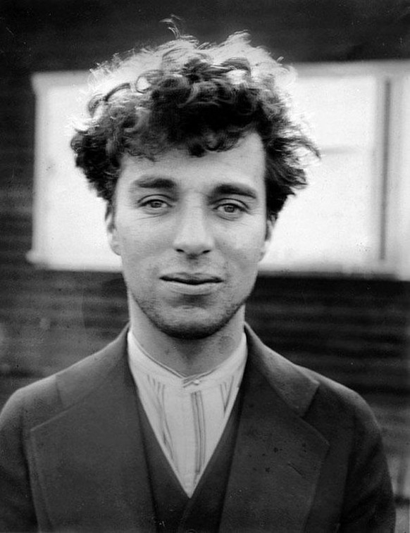 Charlie Chaplin jung schauspieler hollywood https://en.wikipedia.org/wiki/Charlie_Chaplin#/media/File:Lita_Grey.jpg
