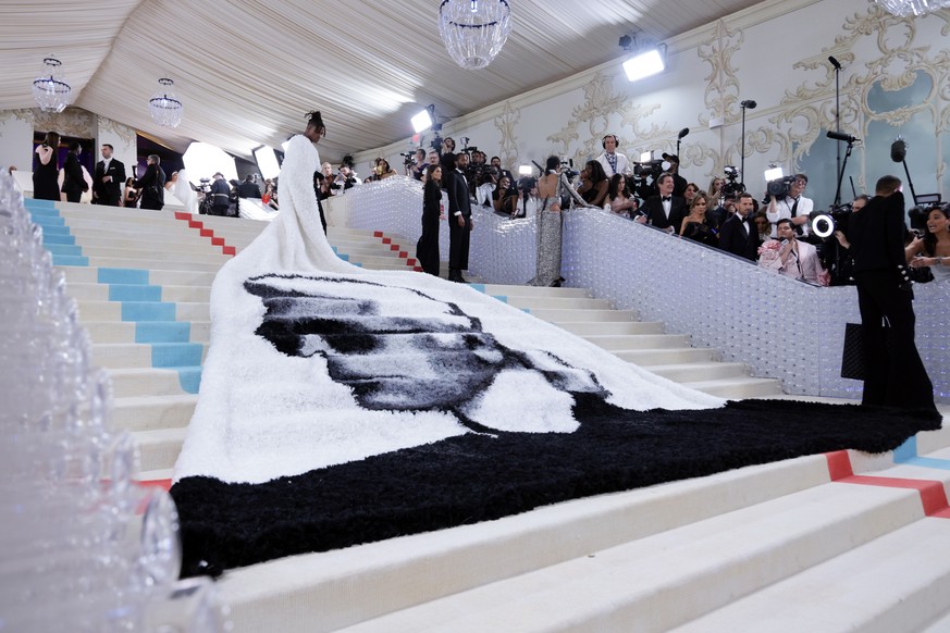 epa10603646 US actor and singer Jeremy Pope arrives on the red carpet for the 2023 Met Gala, the annual benefit for the Metropolitan Museum of Art&#039;s Costume Institute, in New York, New York, USA, ...