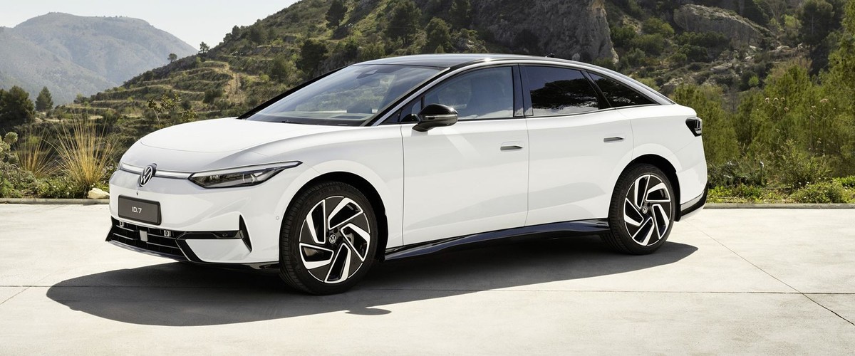 VW startet die Fertigung der neuen Elektrolimousine ID.7.