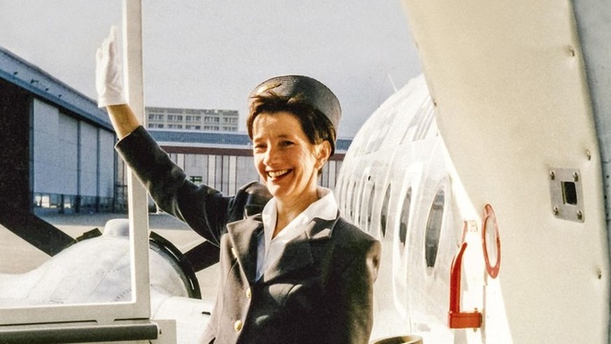 Aus dem Fotoarchiv: Anlässlich der ersten Swissair-Nordatlantiküberquerung 50 Jahre zuvor flog Greta Gantenbeim 1997 mit der Propellermaschine DC4 nach New York.