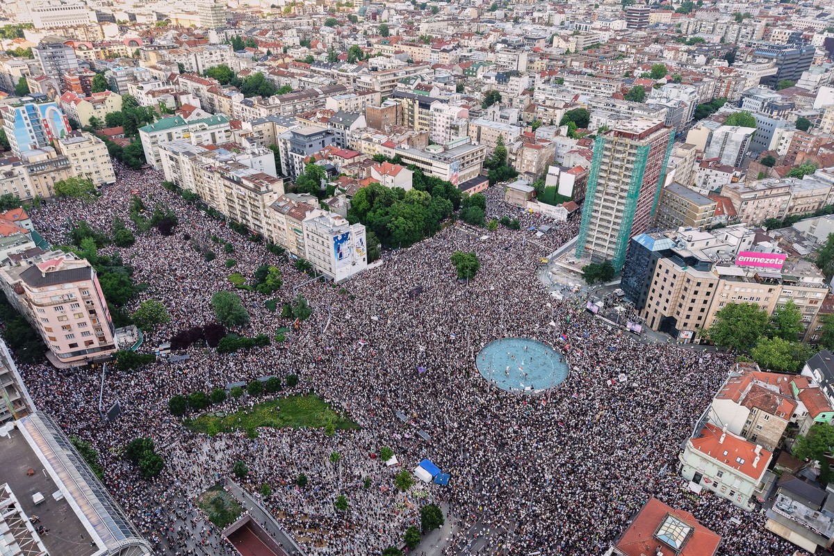 Anti-government protesters take part in a rally led by Serbia's protesting university students who are pushing for major political changes in the Balkan country run by President Aleksandar Vucic, ...