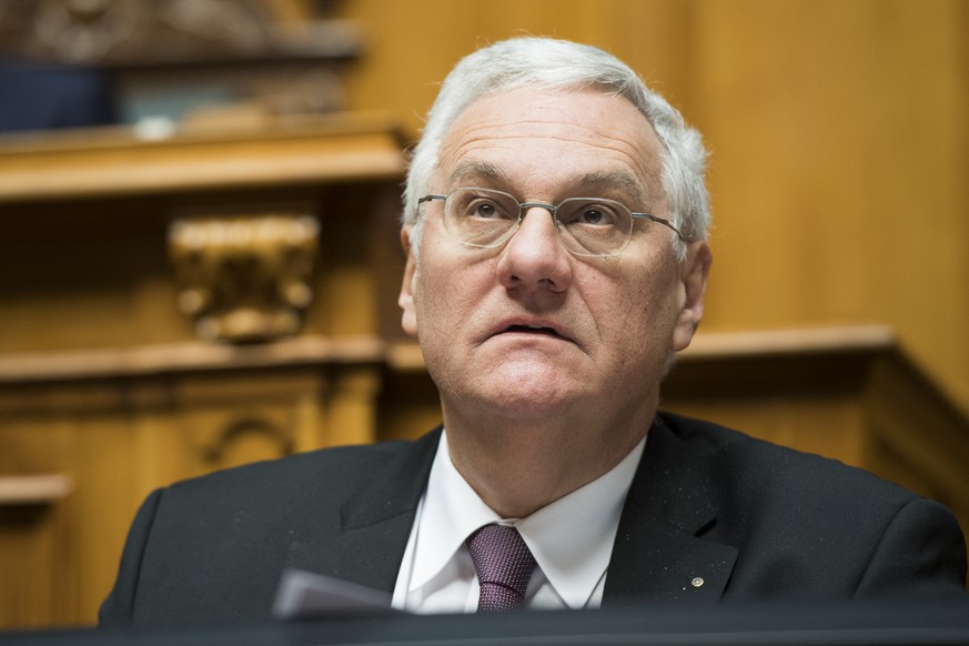 Thomas Mueller, SVP-SG, an der Wintersession der Eidgenoessischen Raete, am Mittwoch, 30. November 2016, im Nationalrat in Bern. (KEYSTONE/Anthony Anex)