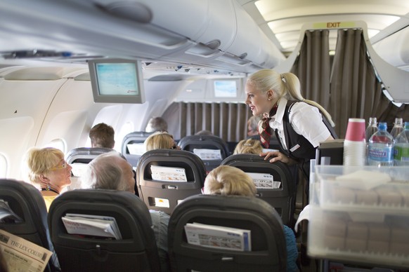 Von den Flight Attendants der Swiss können Pfleger etwas lernen.