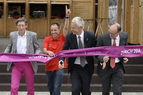 Thomas Heiniger, Viktor Röthlin, Nicolas Bideau und Gerold Lauber bei der Eröffnung des City Festivals.