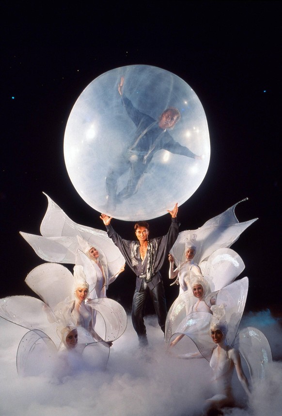 SIEGFRIED &amp; ROY: THE MAGIC, THE MYSTERY, Roy Horn, Siegfried Fischbacher (in the bubble), aired November 6, 1994, ph: Bob D Amico