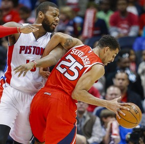 Sefolosha im Duell mit Detroits Monroe.