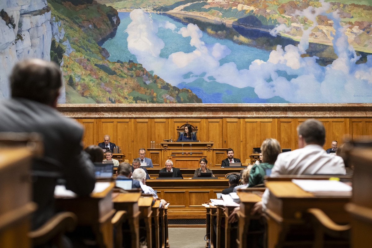 KEYPIX - Die Mitglieder der Grossen Kammer stimmen ab, an der Sondersession des Nationalrats, am Dienstag, 6. Mai 2025 im Nationalrat in Bern. (KEYSTONE/Alessandro della Valle)