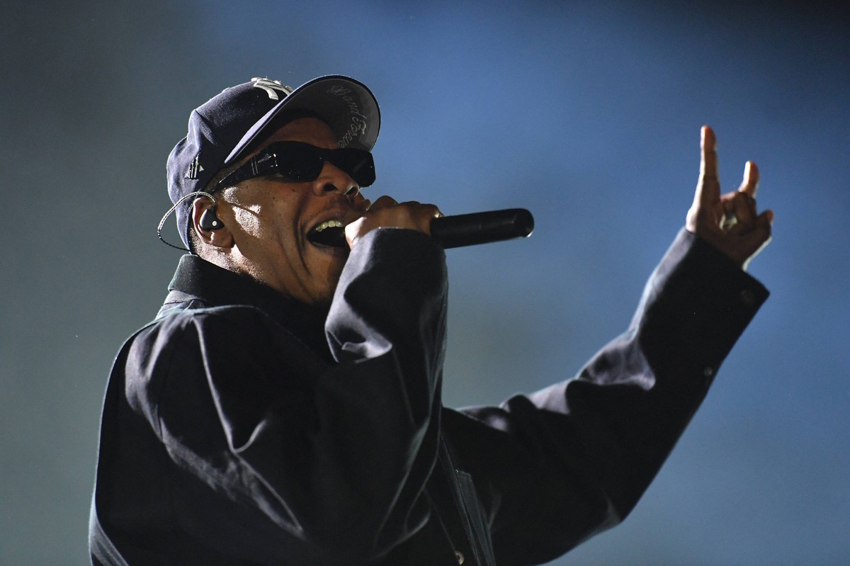 Jay Z in concert to celebrate his 30-year career at the Stade de France in Saint-Denis on September 10, 2026. Veeren Ramsamy, Bestimage. Jay Z performing at the Stade de France in Saint-Denis on Septe ...