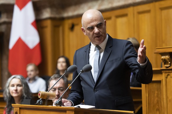 Der neu gewaehlte Bundespraesident Alain Berset spricht nach Wahl durch die Vereinigte Bundesversammlung, am Mittwoch, 7. Dezember 2022 im im Nationalratssaal in Bern. (KEYSTONE/Peter Klaunzer)