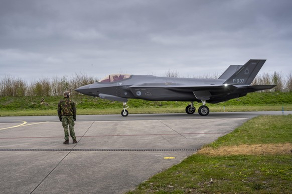 epa12021195 A Dutch F-35 during the NATO Ramstein Flag 2025 (RAFL25) exercise at Leeuwarden Air Base, the Netherlands, 09 April 2025. Hosted by the Royal Netherlands Air Force (RNLAF), the exercise ta ...