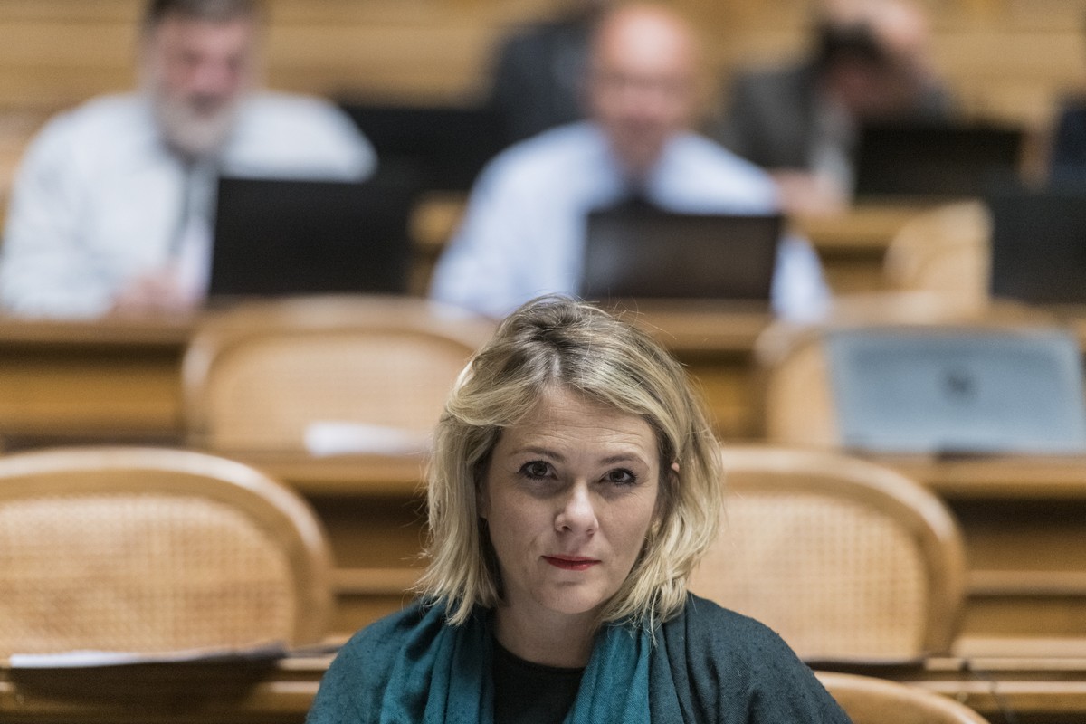 Kathrin Bertschy, GLP-BE, schaut in den Saal an der Wintersession der Eidgenoessischen Raete, am Montag, 3. Dezember 2018 im Nationalrat in Bern. (KEYSTONE/Alessandro della Valle)