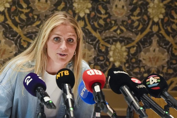 epa12136985 Norwegian cross-country skier Therese Johaug announces to end her career during a press conference at the Holmenkollen Park Hotel in Oslo, Norway, 26 May 2025. EPA/Lise Aserud NORWAY OUT