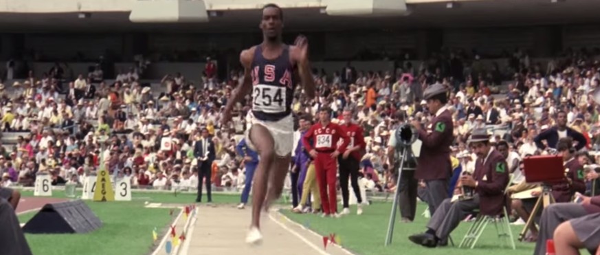 18.10.1968: Bob Beamon springt so weit, dass nicht einmal das Massband reicht