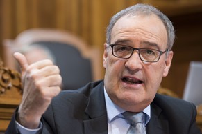 Bundesrat Guy Parmelin, an der Wintersession der Eidgenoessischen Raete, am Dienstag, 6. Dezember 2016 im Staenderat in Bern. (KEYSTONE/Anthony Anex)